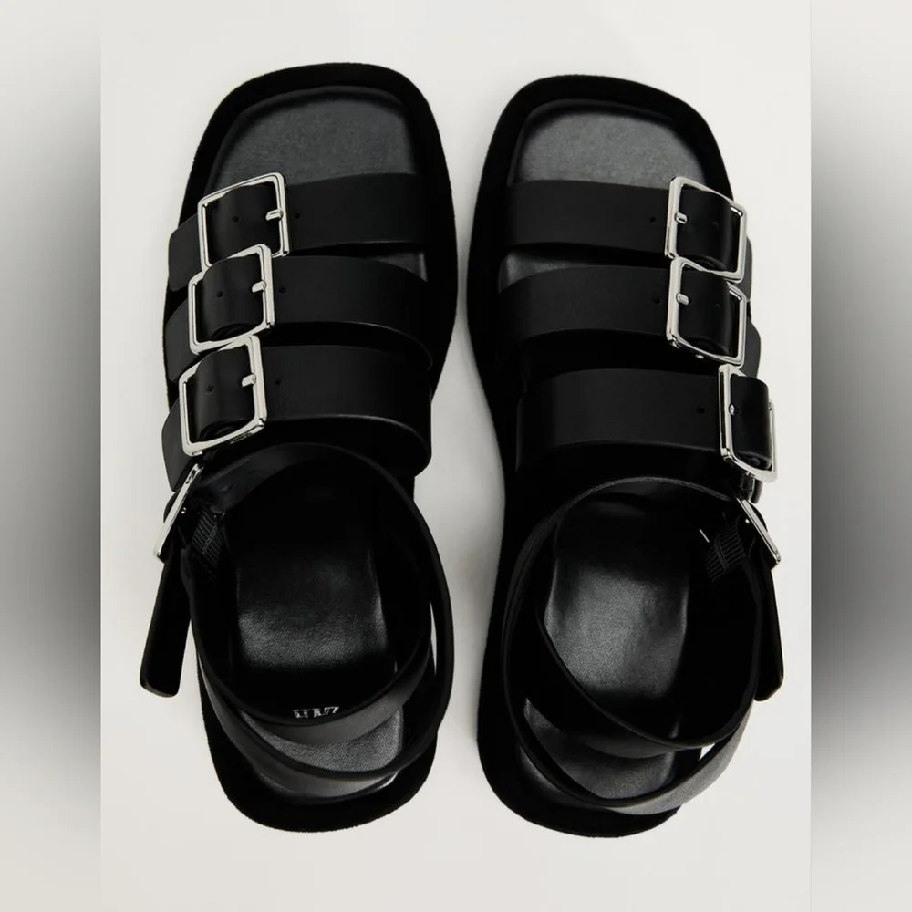 ZARA BUCKLED STRAP LEATHER PLATFORM SANDALS